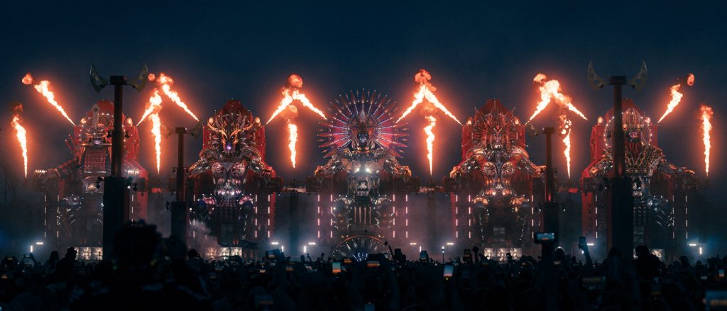 {"site":"Behance","id":"203406495","owners":"Lennart Becker","title":"Defqon.1 2024 - Power of the Tribe","url":"https://www.behance.net/gallery/203406495/Defqon1-2024-Power-of-the-Tribe","image":"https://mir-s3-cdn-cf.behance.net/project_modules/source/cd870e203406495.6696b9ea5414a.jpg"}